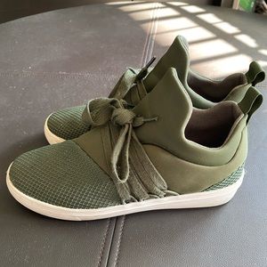 Steve Madden Sneakers